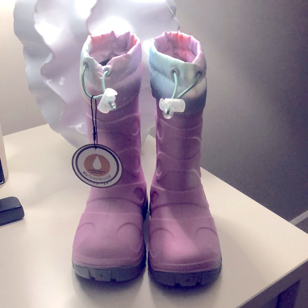 Northside brand new  size 6 toddler snow boots